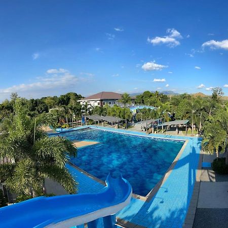Jjb Aquafarm Resort By Cocotel Castillejos Exterior photo